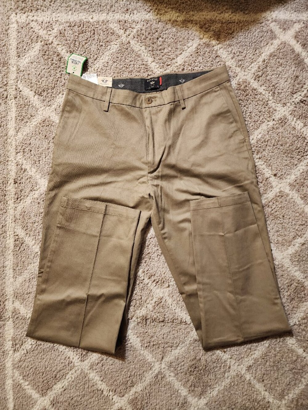 Men's Docker Khaki Dress Pants